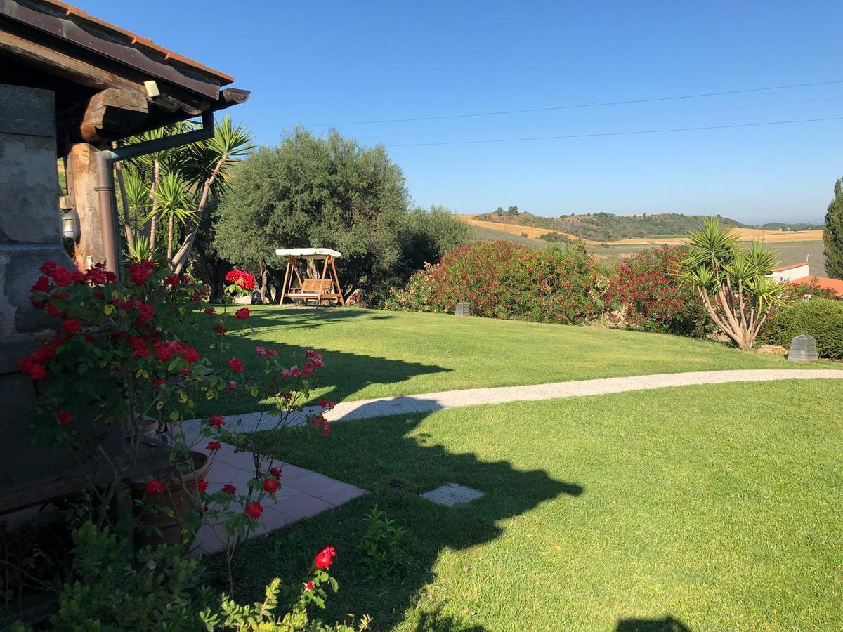 Casale Farnesiana B&B Tarquinia Bagian luar foto