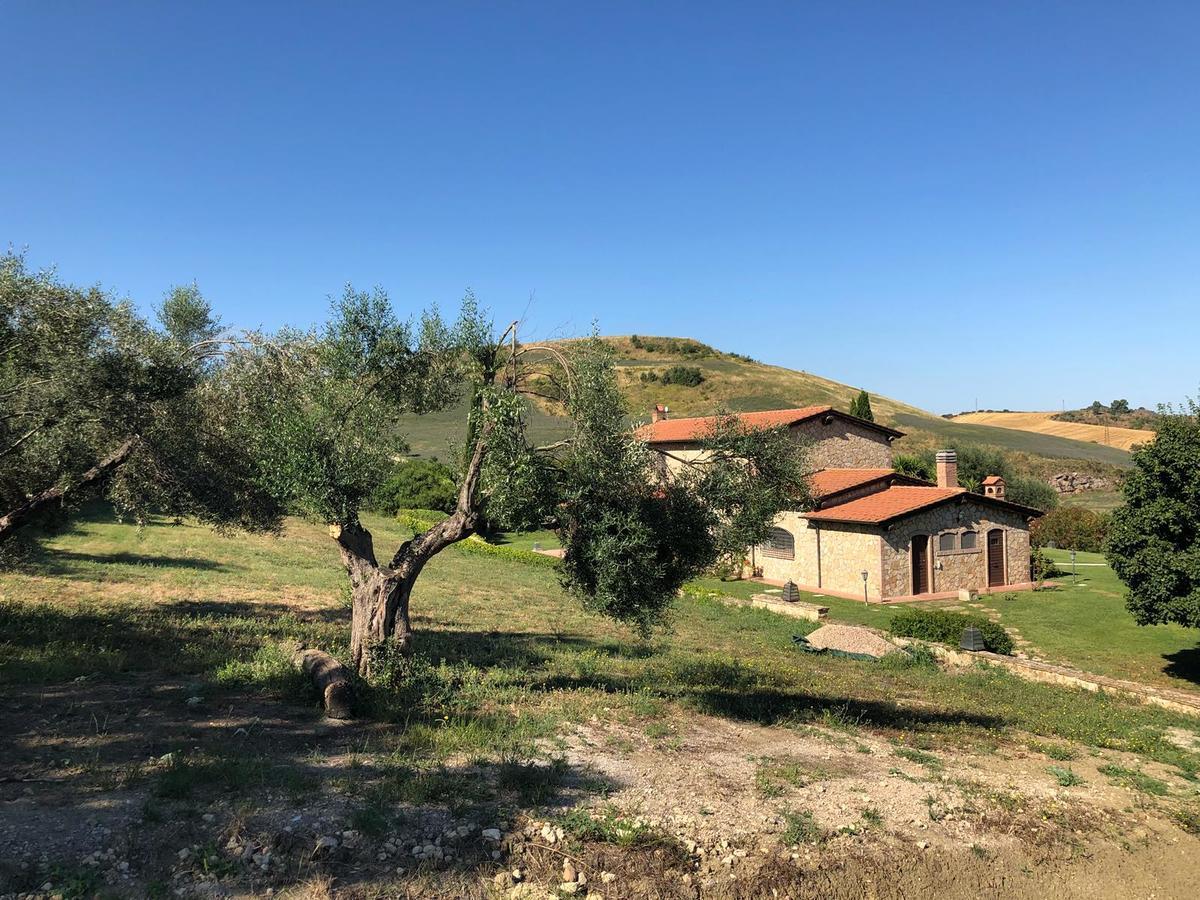 Casale Farnesiana B&B Tarquinia Bagian luar foto